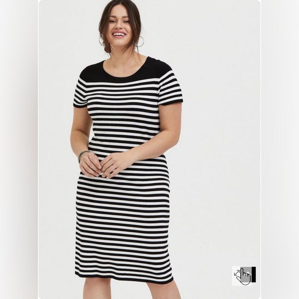 Torrid Women’s Black & White Stripe Sweater-Knit Short Shift Dress Plus Sz 2